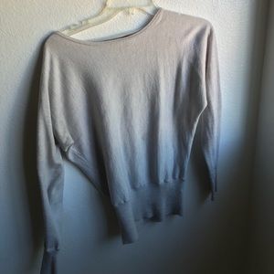 LIGHT GRAY LONG SLEEVE